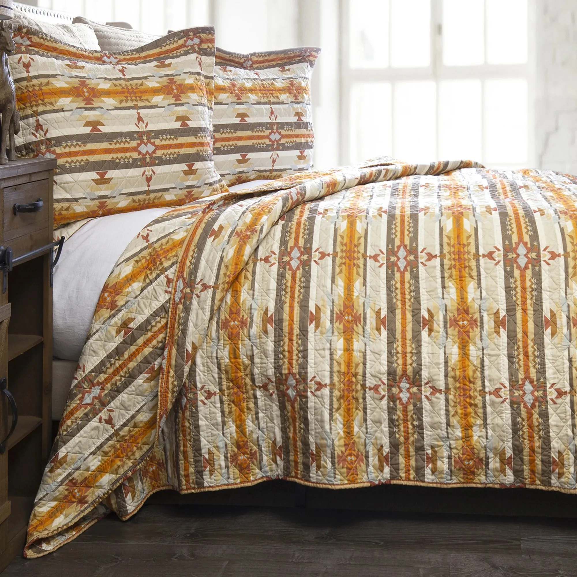 Amarillo Southwestern Quilt Set