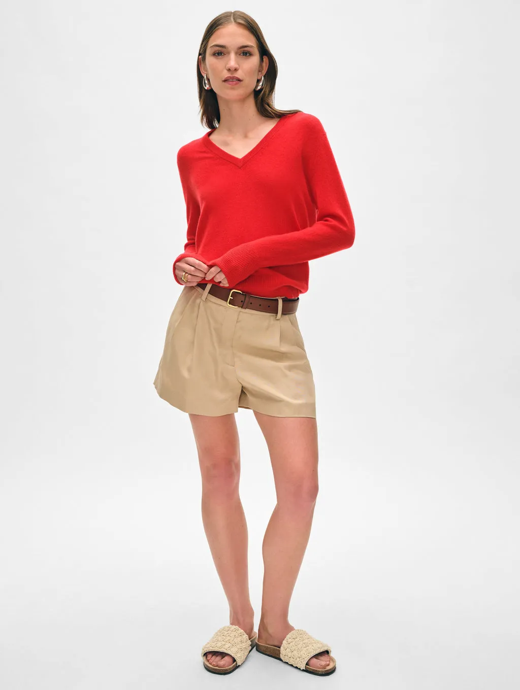 CASHMERE CORE V Neck in Bright Scarlet Red