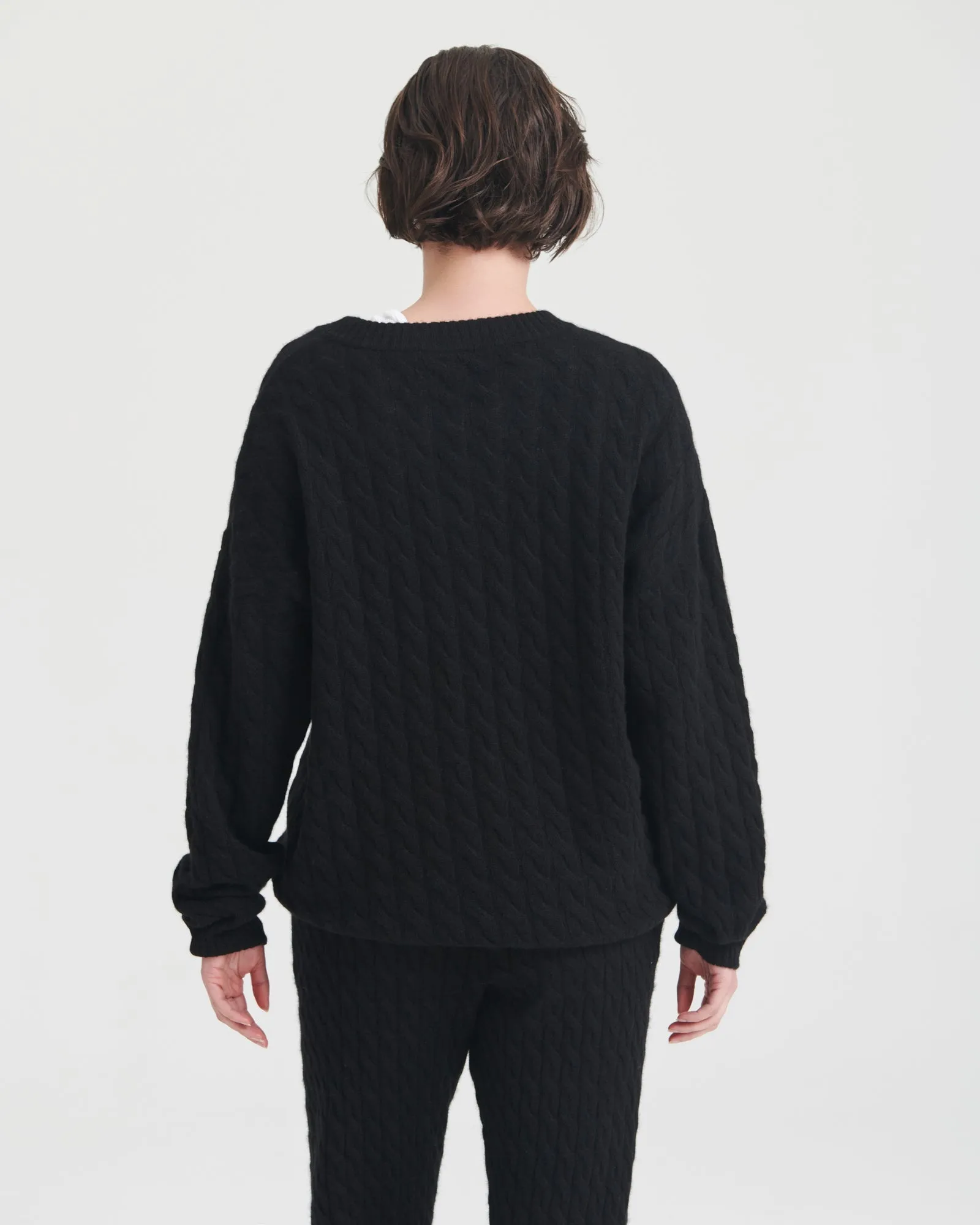 Lightweight Cashmere Cable Knit Oversized Crewneck