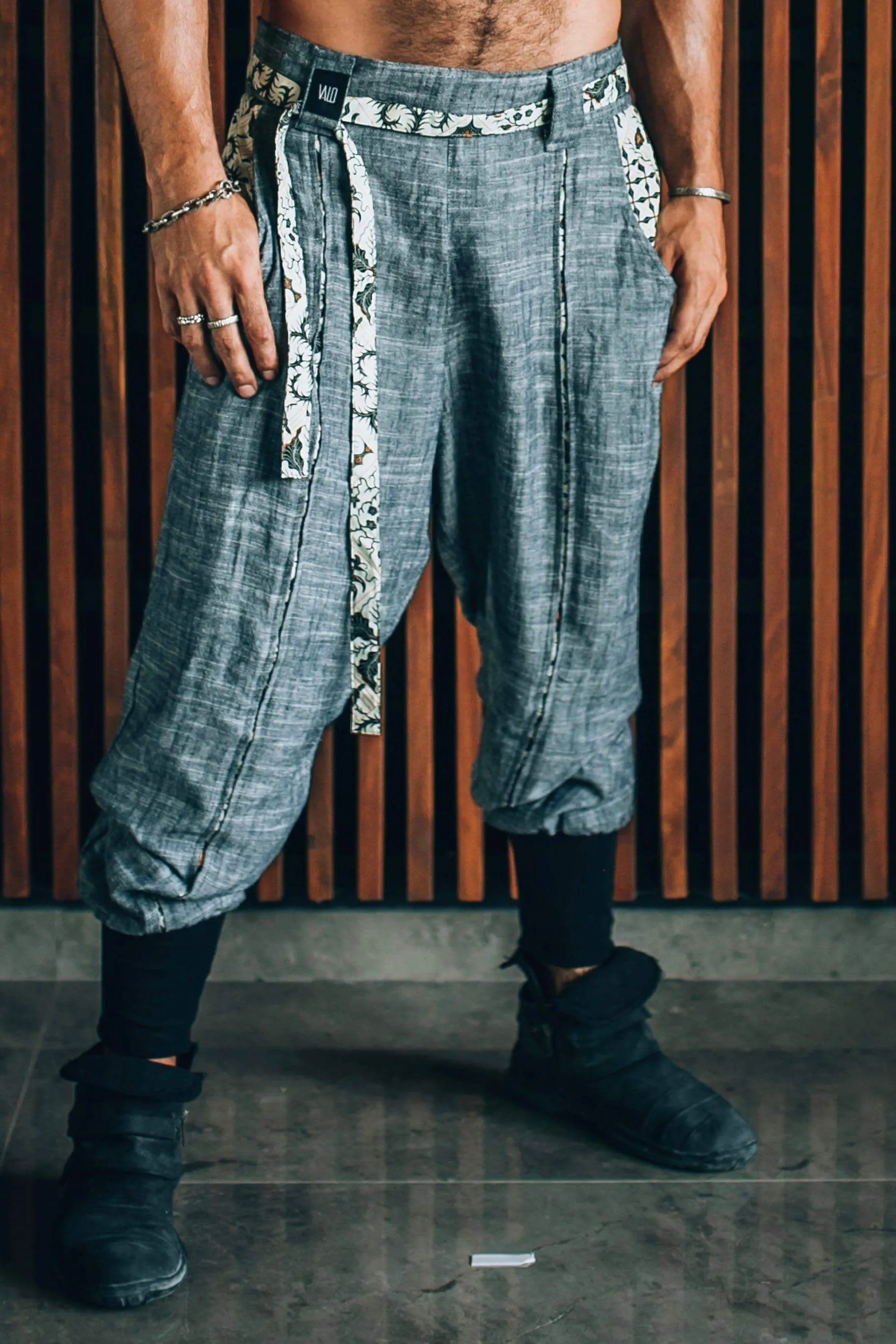 QI PANTS - Oriental Drop Crotch Linen Pants