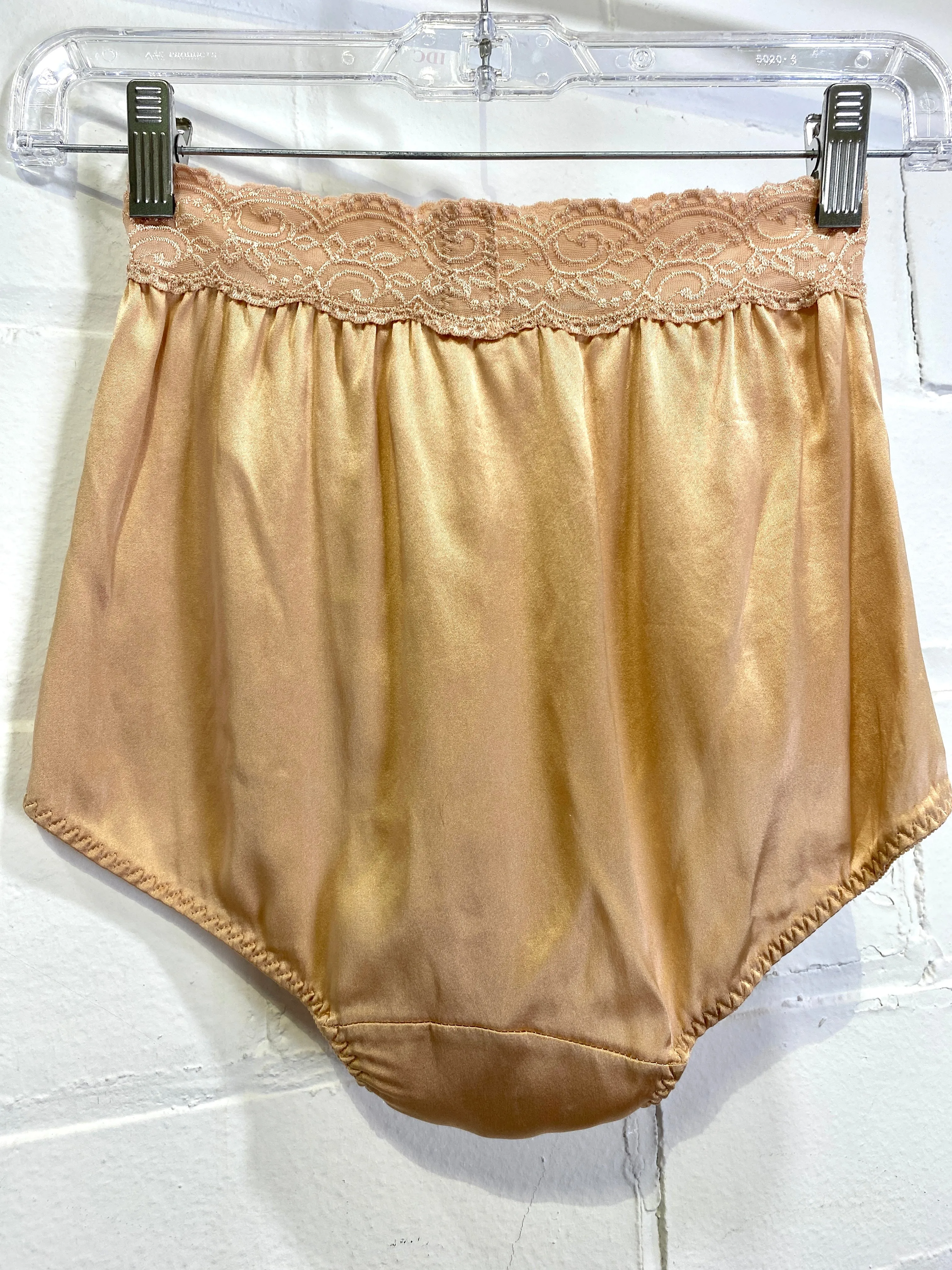 Reproduction 1940s Peach Satin & Lace Underwear, W26"