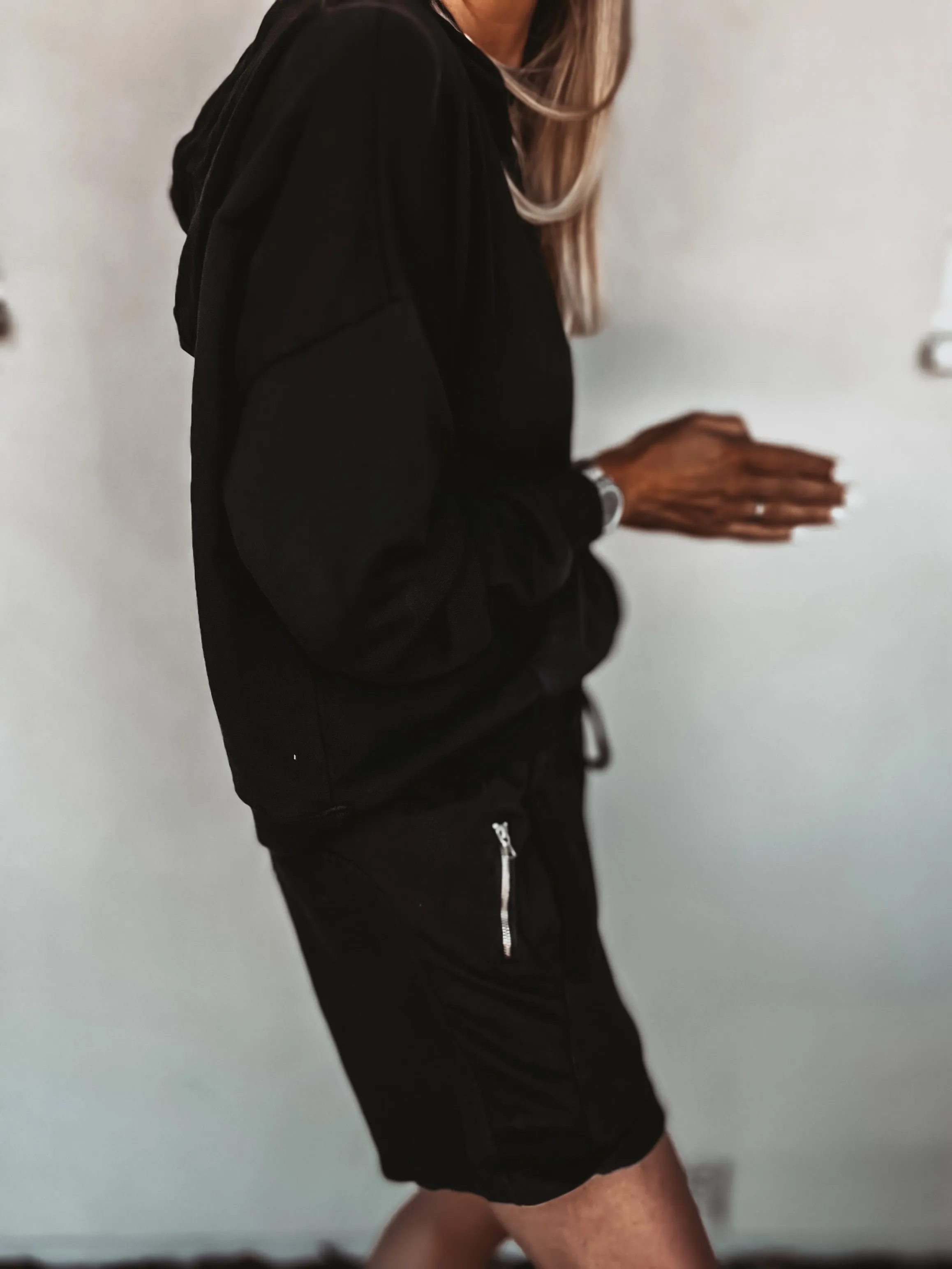 ULTIMATE BLACK super slouchy relaxed hoody *NEW*